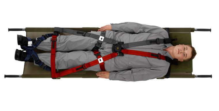 Multi point harness for field stretchers
